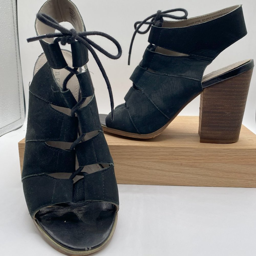 Hinge Sandals